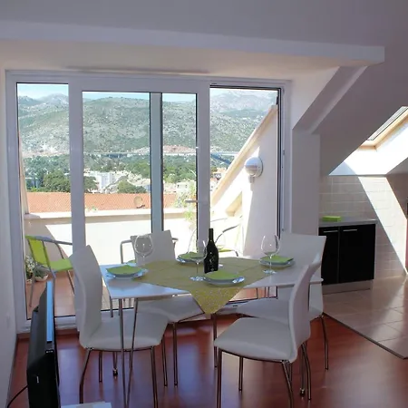Ira - One-bedroom With Balcony And Sea View * ドゥブロブニク