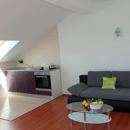 Apartment Ira - One-bedroom With Balcony And Sea View Dubrovnik